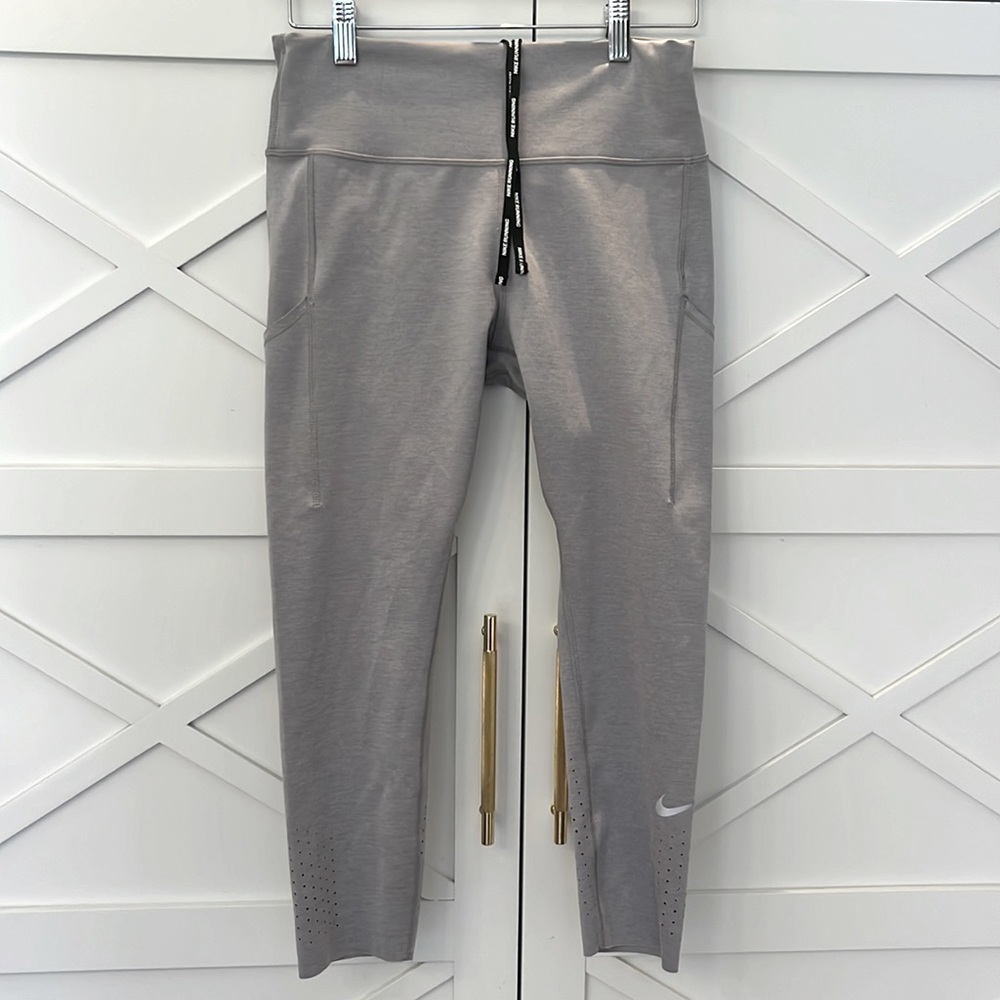Nike Running tights - size L  7/8 length - perfect condition